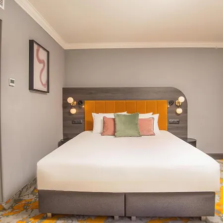 Hotel Castrum 4*